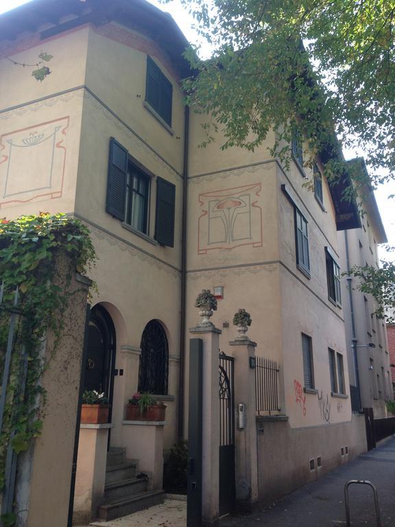 Suite Home Milano Fiera Exterior foto